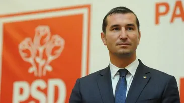 Imagini in premiera cu cel mai tatuat deputat din Parlamentul Romaniei!