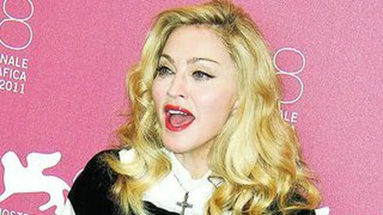 Madonna si-a iesit din minti cand a aflat ca fiica ei fumeaza!