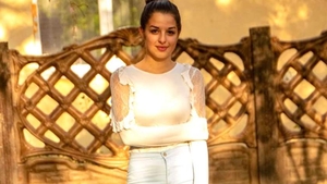 Larisa, o fată de 13 ani din Pădureni, Timiș, a dispărut de-acasă. Părinții se tem că a fost răpită