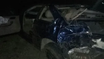 Accident grav în Tulcea! Un adolescent de 16 ani, aflat la volan, a murit. Prietenii lui sunt în stare gravă