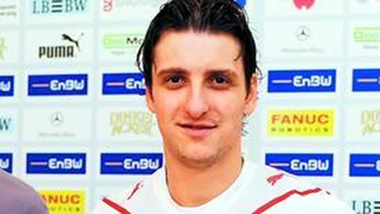 Mutu a cantat imnul mai bine, in teren a fost invers