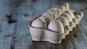 Ce înseamnă, de fapt, cifrele scrise pe ouă? De ce trebuie să fiţi atenţi la ele, când faceţi cumpărături