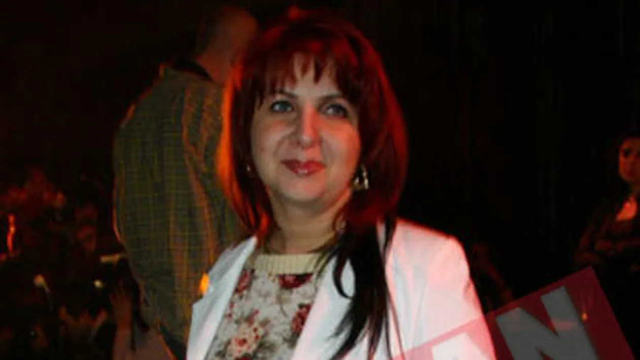 Carmen Serban are seif in baie si capac de WC cu ingerasi!