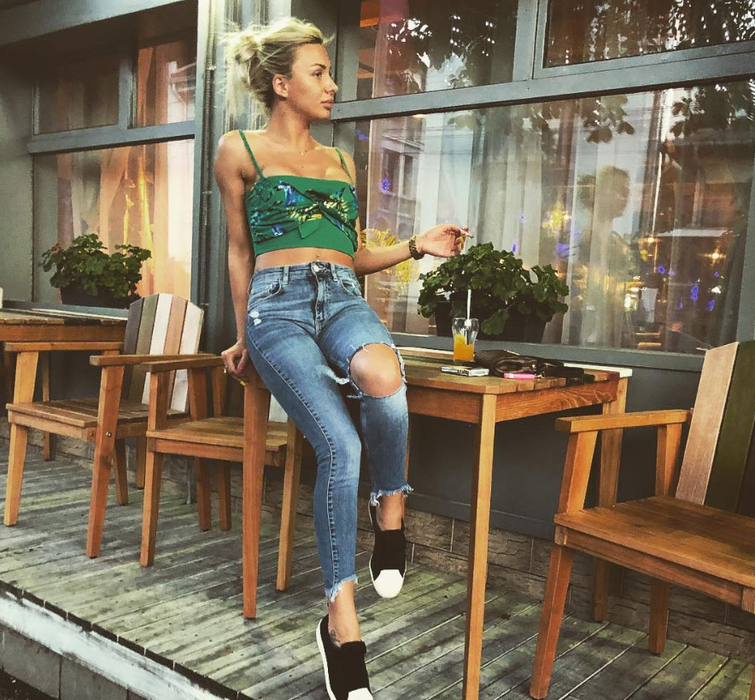 Ea este una dintre româncele care a plecat cu Maluma din Face Club Bucharest