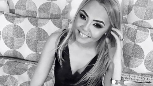 Cum arăta Denisa Răducu, anul trecut, de 1 Decembrie! Fanii au rămas surprinşi când au văzut imaginea