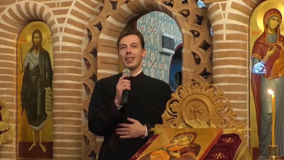 Un preot din Vaslui și-a revenit ca prin minune, după ce a făcut infarct în timpul slujbei și a suferit 3 stopuri cardiace în doar câteva ore