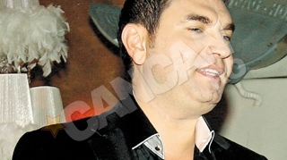 Borcea si Becali, Revelion cu carnati de casa si tuica la carciuma in Miami! Mancare romaneasca la 150 de parai de om, fara spaga!