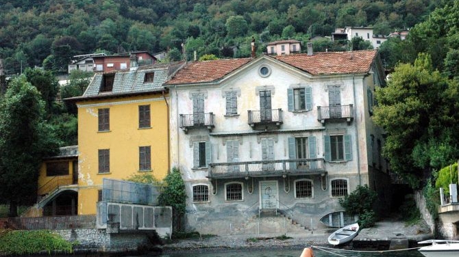 Bombe neexplodate din Al Doilea Razboi Mondial, gasite in apropierea vilei lui George Clooney