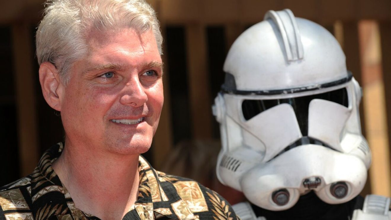 Doliu la Hollywood. Actorul Tom Kane, cunoscut pentru „Star Wars” și „Powerpuff Girls”, a murit la 64 de ani