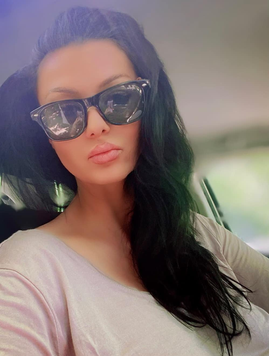 O mai ții minte pe Simona Sensual? Motivul pentru care vrea să emigreze în Franța, la 40 de ani: „Acolo cred că o să-mi fie mai bine” | EXCLUSIV