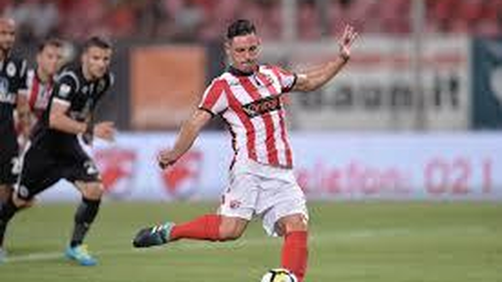 Dinamo urcă pe loc de play-off în Liga I 