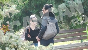 Clipe grele pentru Antonia. Bunicul ei a fost adus de urgenta la un spital din Bucuresti, iar mama artistei il vegheaza permanent