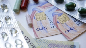 Ce pensie trebuie să aibă pensionarii români, pentru o reducere de 90% la medicamente, din martie 2026