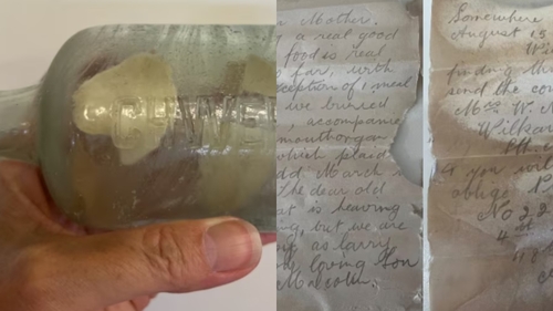 Un bilet din urmă cu 109 ani a fost descoperit într-o sticlă, pe o plajă din Australia. Ce scria în el
