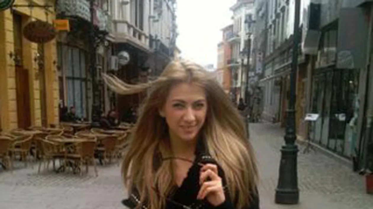 O italianca vrea sa fie Next Top Model in Romania! Ce crezi, are sanse sa il cucereasca pe Catalin Botezatu?