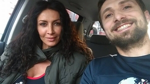 MIHAELA RĂDULESCU l-a învăţat pe DANI OŢIL să... Prezentatorul TV nu a renunţat la acest obicei
