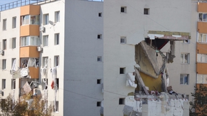 Ce s-a întâmplat cu o zi înainte de explozia blocului din Sectorul 5 al Capitalei. O locatară a semnalizat indiferența autorităților