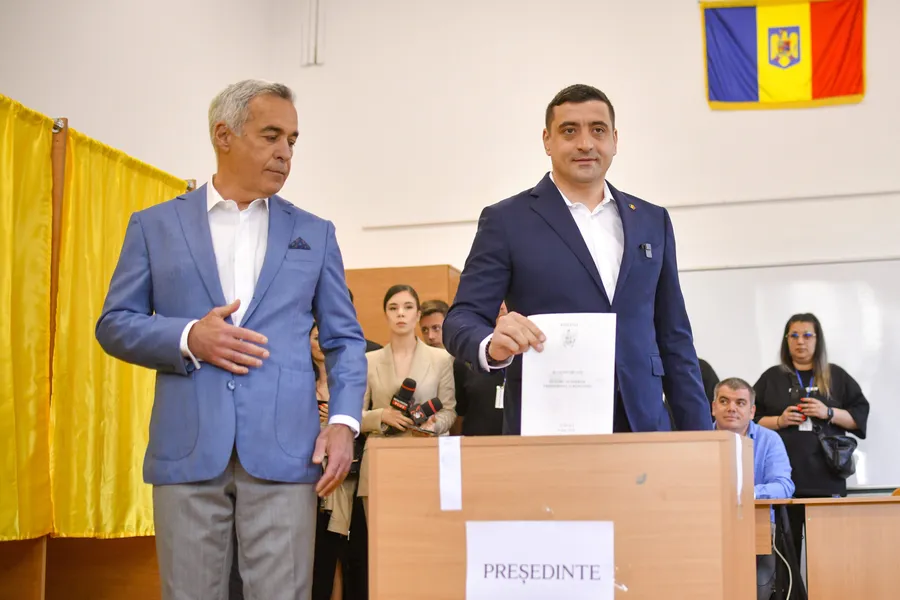 George Simion și Călin Georgescu. foto: Andreea Alexandru/Mediafaxfoto.ro