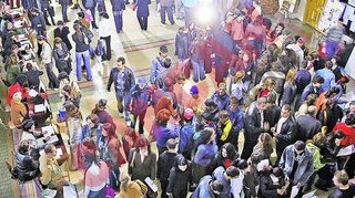 Interzisi in Europa! Zece tari UE vor sa mentina restrictiile pentru muncitorii romani!