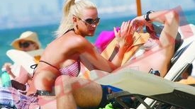 Amantul blondei lui Bote are o alta iubita