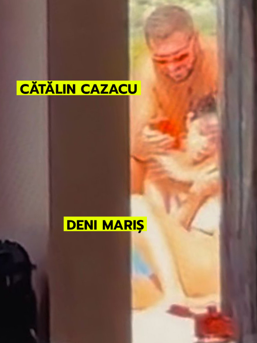 Au stat îmbrățișați