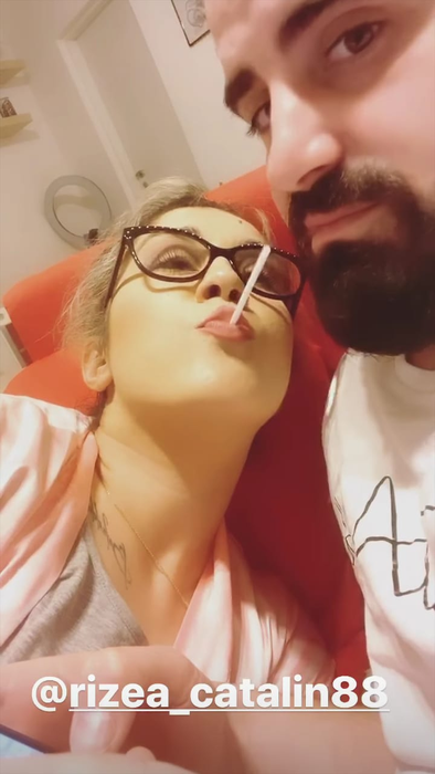 Adda și-a prins soțul cu poze XXX în telefon, primite de la câteva femei: “Îți trag una acum”. Declarațiile incredibile ale cântăreței