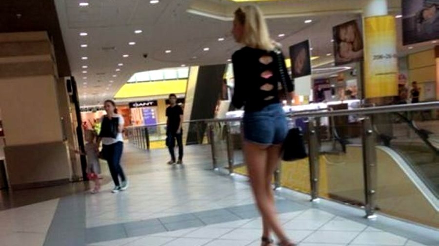 Surpriză uriașă! Ce a văzut un client care s-a plimbat ieri într-un mall din București, redeschis după 3 luni