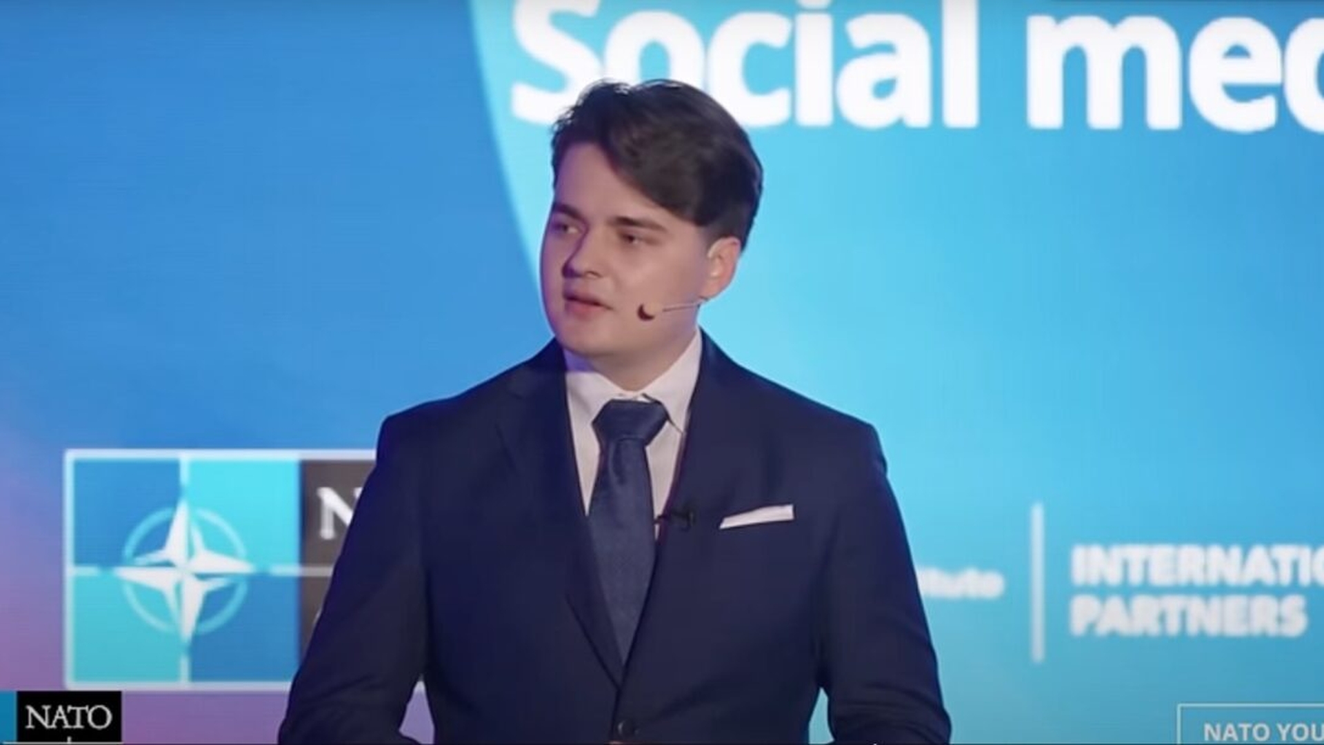 Selly, discurs istoric la Summitul NATO Pentru Tineret 2024, de la Miami: "Dacă vrei ca extremiștii să prospere, cenzurează-i!"