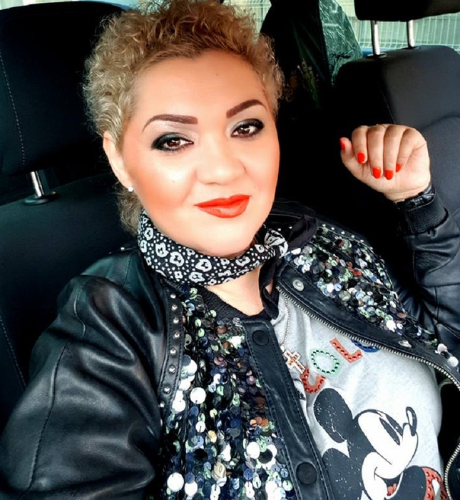 Şi-a tăiat stomacul, a slăbit enorm, dar ignoră sfaturile medicului! Minodora: „Mi-a spus să mănânc trei mese principale, dar…”