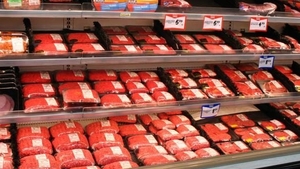 Controale de amploare în abatoare, supermarketuri, restaurante şi piete
