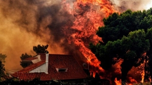 Anunțul de ultimă oră al MAE: câți români sunt afectați de incendiile din Grecia