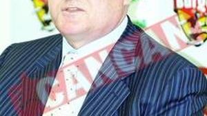 Piturca nu-i mai raspunde la telefon lui Mircea Sandu