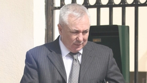 Problemele continuă! Ştefan Tache, soţul cântăreţei Sanda Ladoşi, arestat pentru 29 de zile!