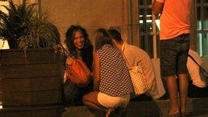 Steven Tyler, la sueta cu fanii pe bordura