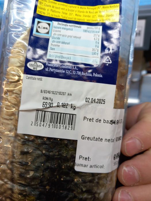 Piedone a luat magazinele cu pește la control, înainte de Florii! A găsit GÂNDACI, icre expirate, pești necorespunzători