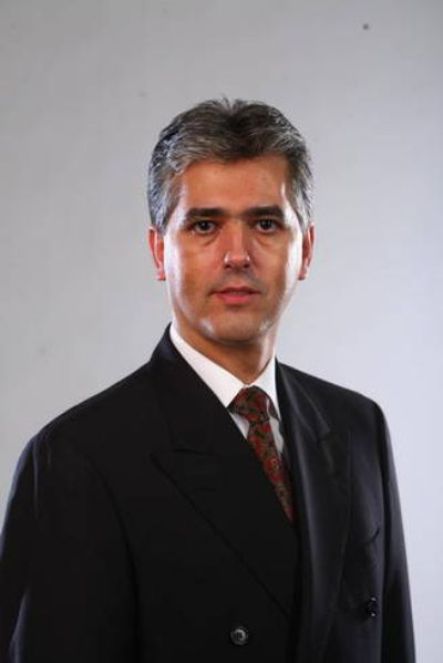 Eduard Manole s-a înscris de două ori în cursa pentru Președinție, în 2000 și 2009