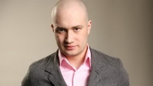 Mihai Bendeac da cartile pe fata. “Mi-e greu sa ma lipesc de o femeie pentru ca…”