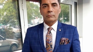 Marcel Toader intră în război şi cu Mircea N. Stoian. “Degradarea umană...”