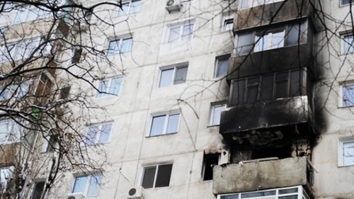 Un bărbat a ajuns la spital, în urma unei explozii care a avut loc într-un bloc din Bacău