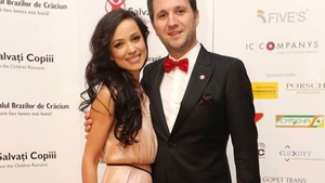 Olivia Steer şi Andi Moisescu, aşa cum nu i-aţi văzut niciodată. În ce personaje de poveste s-au costumat?!