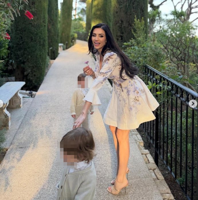 Cum arată Andreea Sasu după ce a fost externată? Problemele de sănătate și-au pus amprenta pe trupul ei
