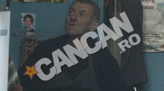 VIDEO Ce diferenta! In timp ce Nicolae Mitea pierde banii prin cazinouri, tatal sau munceste pe branci in cizmarie pentru a-si permite o paine!