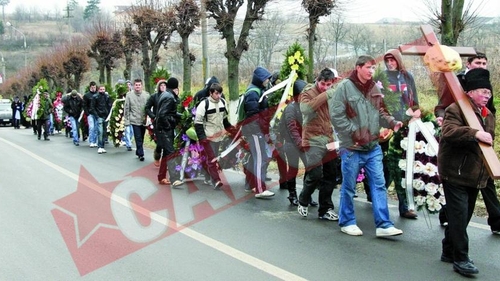 "Inmormantez! Cer si ofer seriozitate"