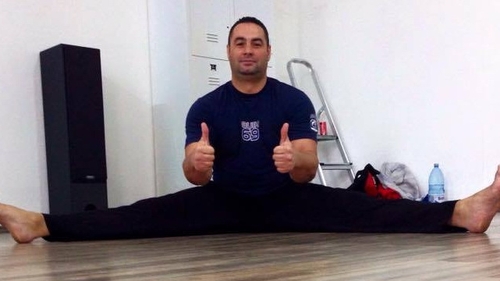 Finul lui Leo vorbeste despre bataia in care a fost implicat! “M-au atacat cu un fier beton, am dat cu sticla de vodca”