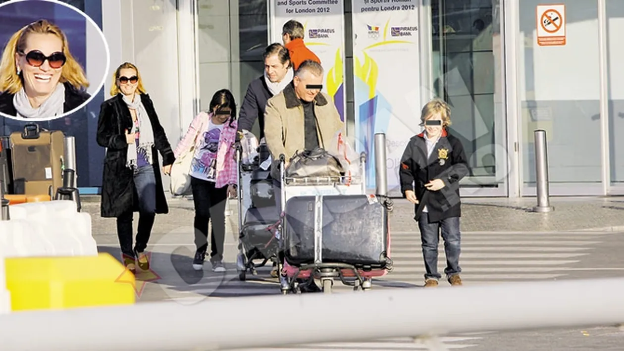 Andreea Esca a petrecut un Revelion de vis, la plaja, alaturi de familia ei. S-a intors din Thailanda numai un zambet