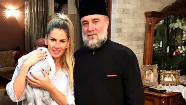 Andreea Bănică, selfie cu băieţelul ei! Noah a împlinit două luni şi creşte văzând cu ochii