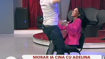 Adelina Pestritu vrea sa se marite! Uite cine a facut striptease si s-a dat la ea in direct la televizor!