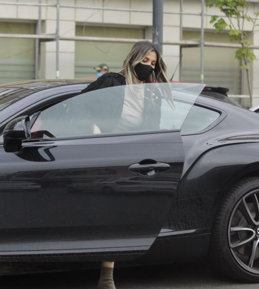 Ana Maria Sztankovics, milionăreasa de la “Catedral Residence”, la cumpărături cu un Bentley de 250.000 de euro