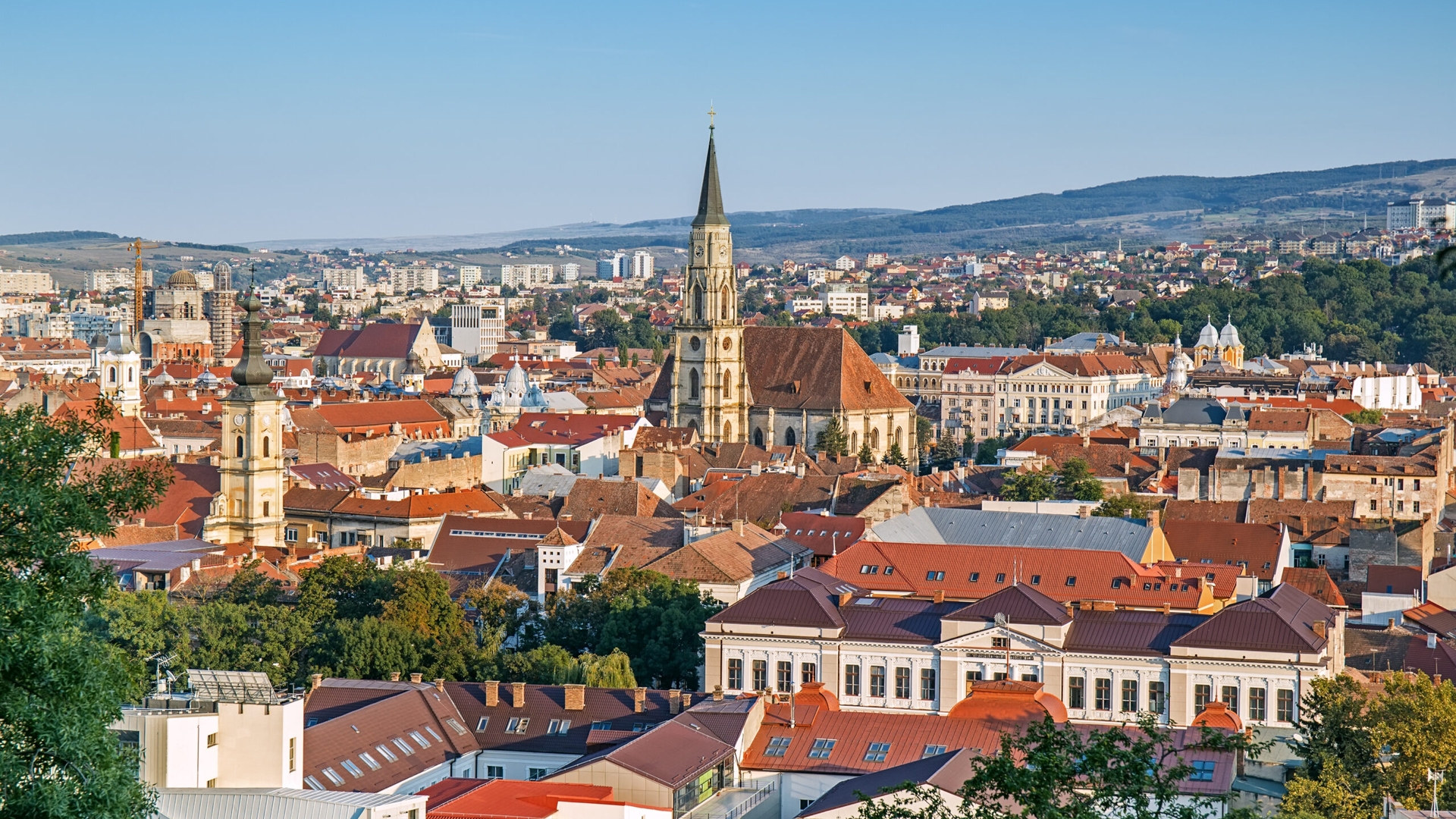 Orașul din România care se află în topul celor mai sigure din Europa. Cât costă să locuiești aici