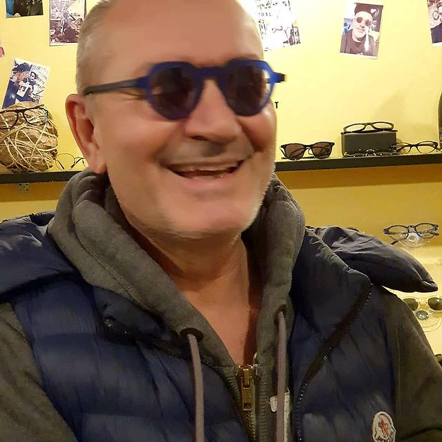 Viața lui George Papari e plină de surprize